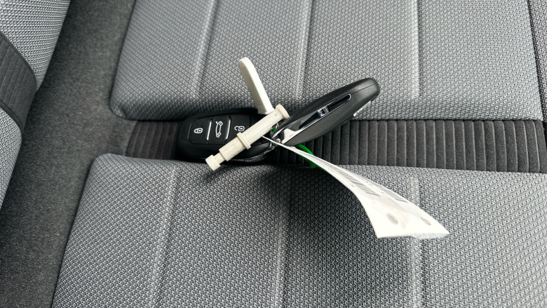 Vauxhall Grandland 157kW GS 73kWh 5dr Auto Electric Hatchback